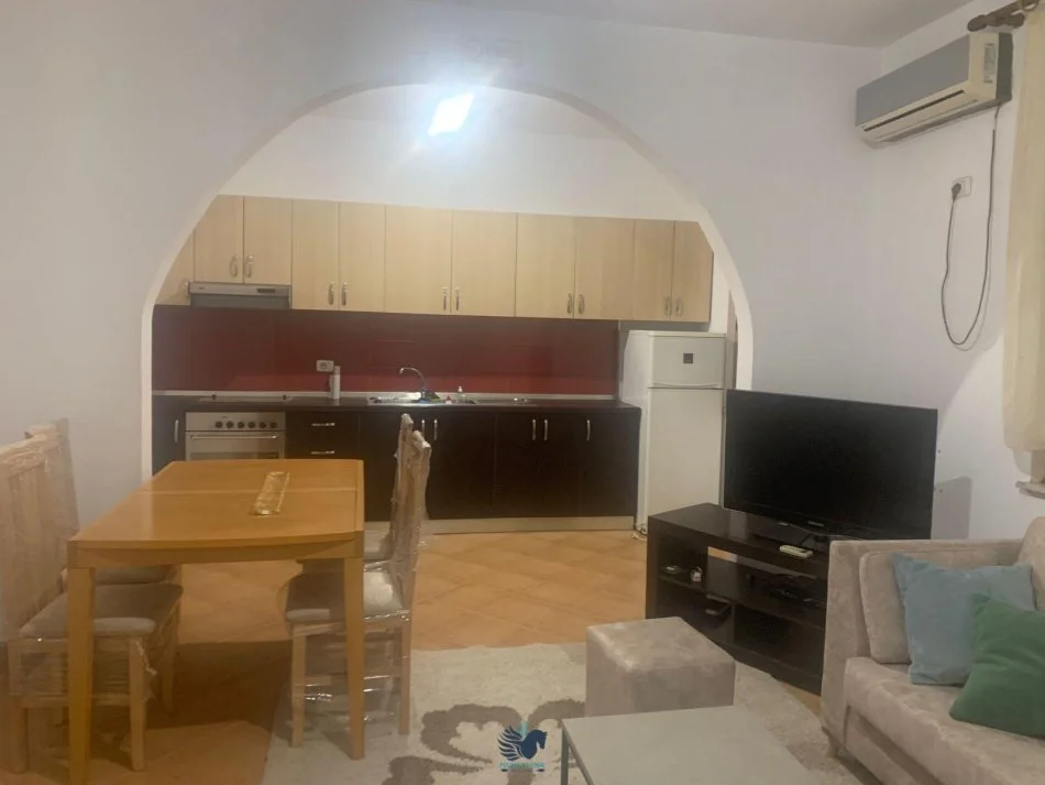 Jepet Me Qera Kat Vile 1+1 Tek Pallati i Sportit [ID PV0466]