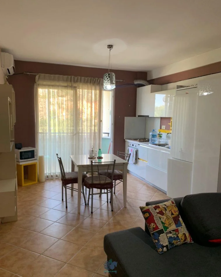 Jepet Me Qera Apartament 1+1 Ne Fresk [ID P0200]