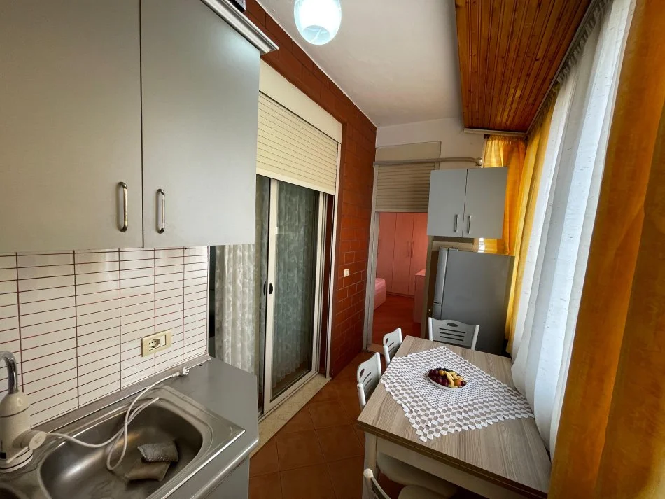 Tirane, shitet apartament 2+1+Aneks Kati 6, 63 m² 80.000 € (Astir)