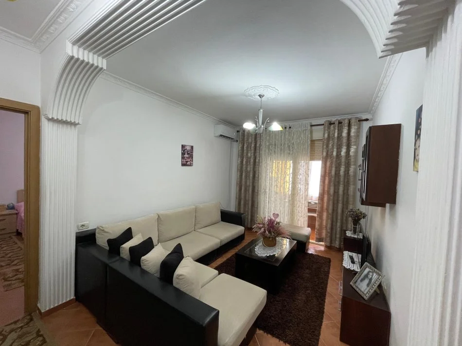 Tirane, shitet apartament 2+1+Aneks Kati 6, 63 m² 80.000 € (Astir)