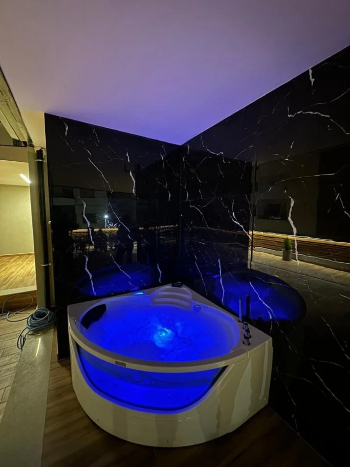 REZERVO PRONEN VETEM ME 500€! Vlore, shitet apartament 1+1+Ballkon , 200 m² 165.000 € (VLORE SKELE)