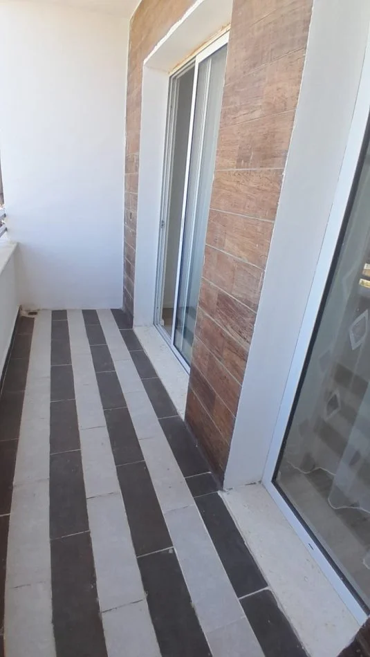 Tirane, Apartament 1+1  per shitje Kati 2, 60 m² 77.000 € (Fresk)