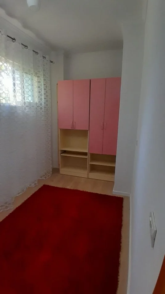 Tirane, Apartament  2+1 per shitje Kati 2, 96.000 € (Fresk)