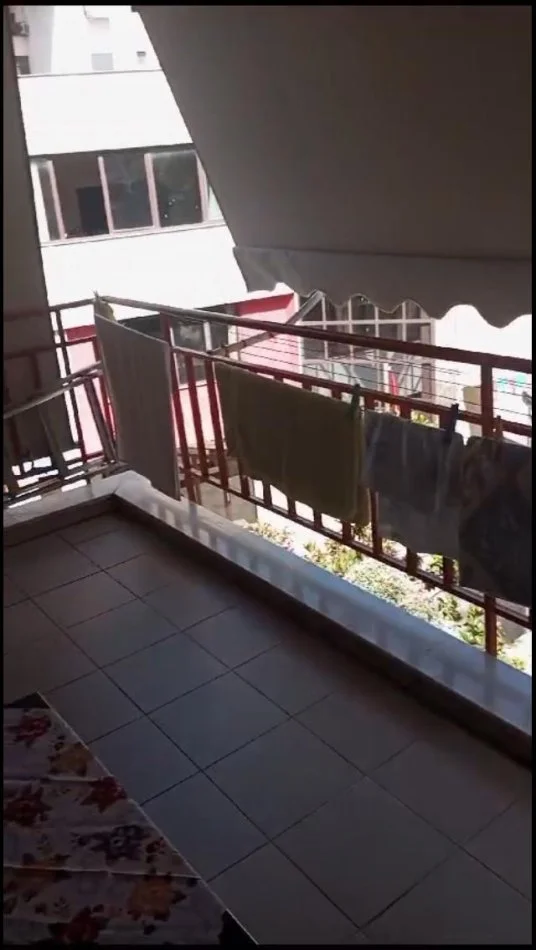 Tirane, jepet me qera apartament 1+1+Aneks+Ballkon Kati 2, 75 m² 490 € (Medreseja)