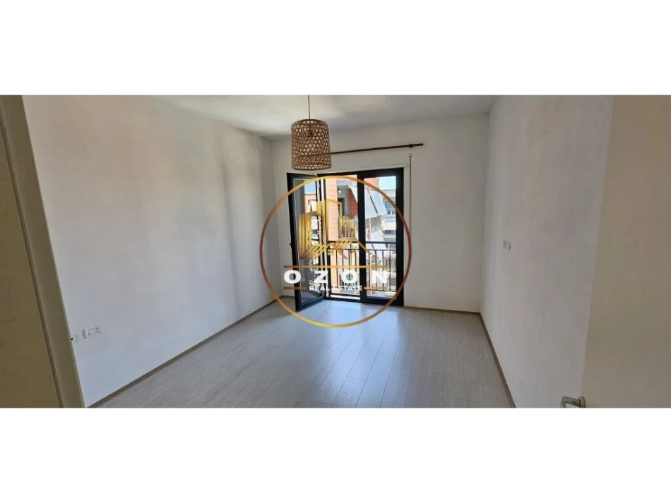 Jepet me Qira Apartament 1+1 tek Rezidenca Green City, Astir 350 € !