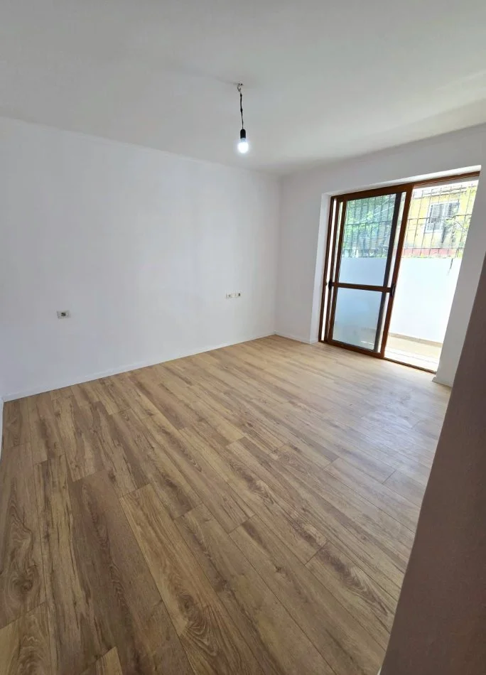 Tirane, shitet apartament 2+1 Kati 1, 81 m² 138.000 € (Ali Dem)