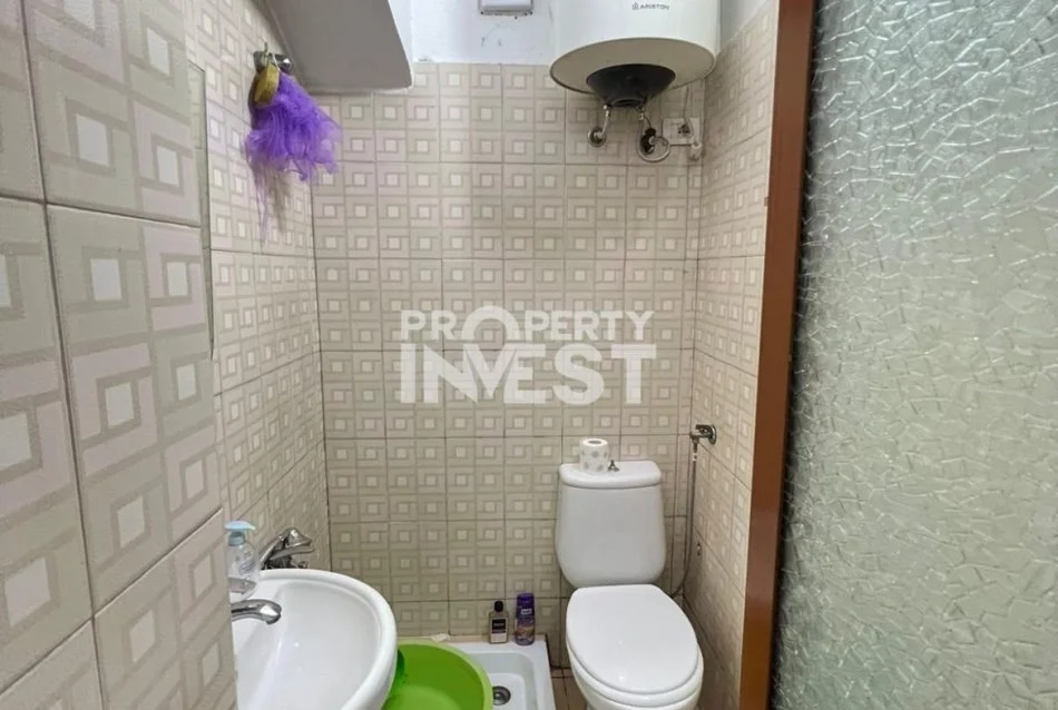 Tirane, shitet apartament 2+1+Aneks+Ballkon , (Shallvaret)