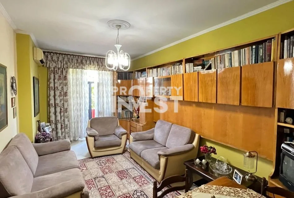 Tirane, shitet apartament 2+1+Aneks+Ballkon , (Shallvaret)