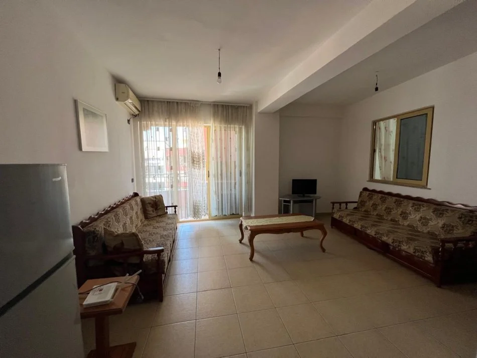 Tirane, jepet me qera apartament 2+1 Kati 8, 85 m² 350 € (Rruga Mikel Maruli)