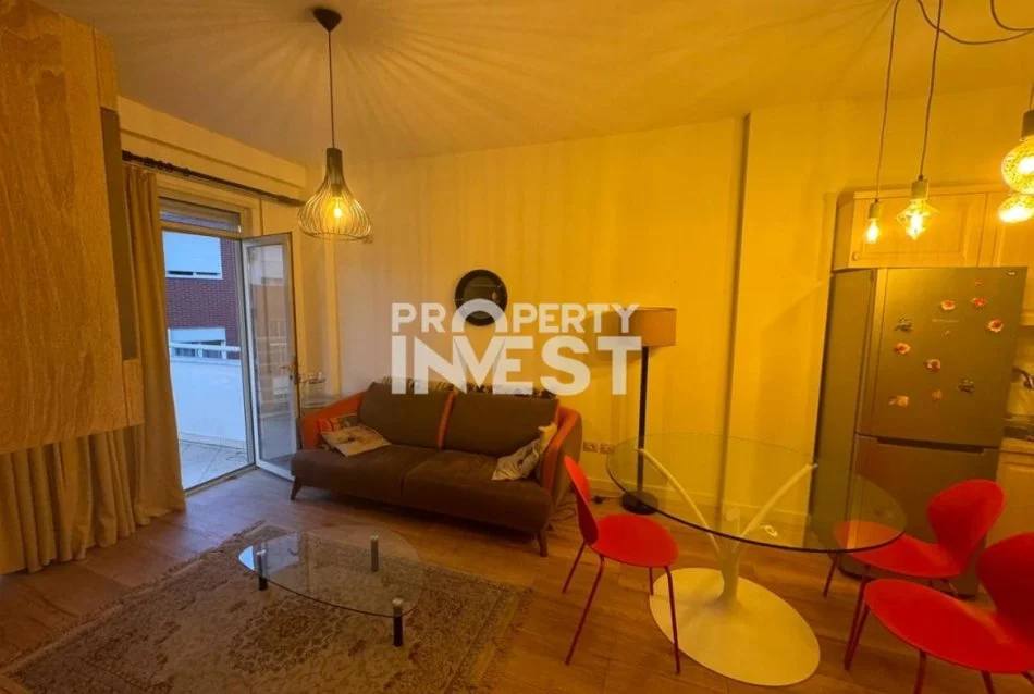 Tirane, jepet me qera apartament 1+1 Kati 3, 65 m² 450 € (Rruga Peti)