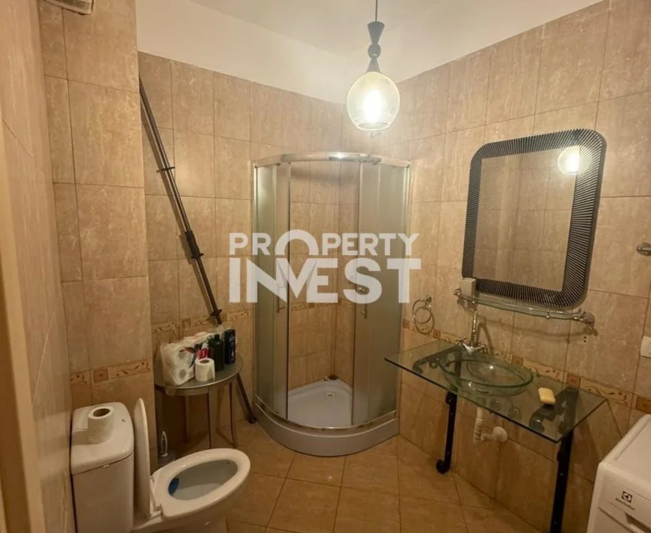 Tirane, jepet me qera apartament 1+1 Kati 3, 65 m² 450 € (Rruga Peti)