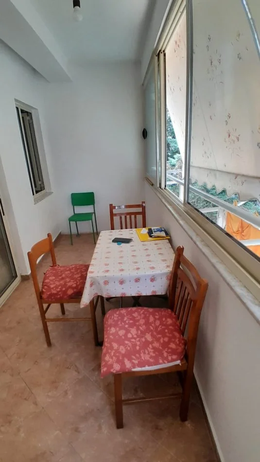 Tirane,Apartament 1+1 me qira Kati 3, 70 m² 350 € E NEGOCIUESHME  (Don Bosko)