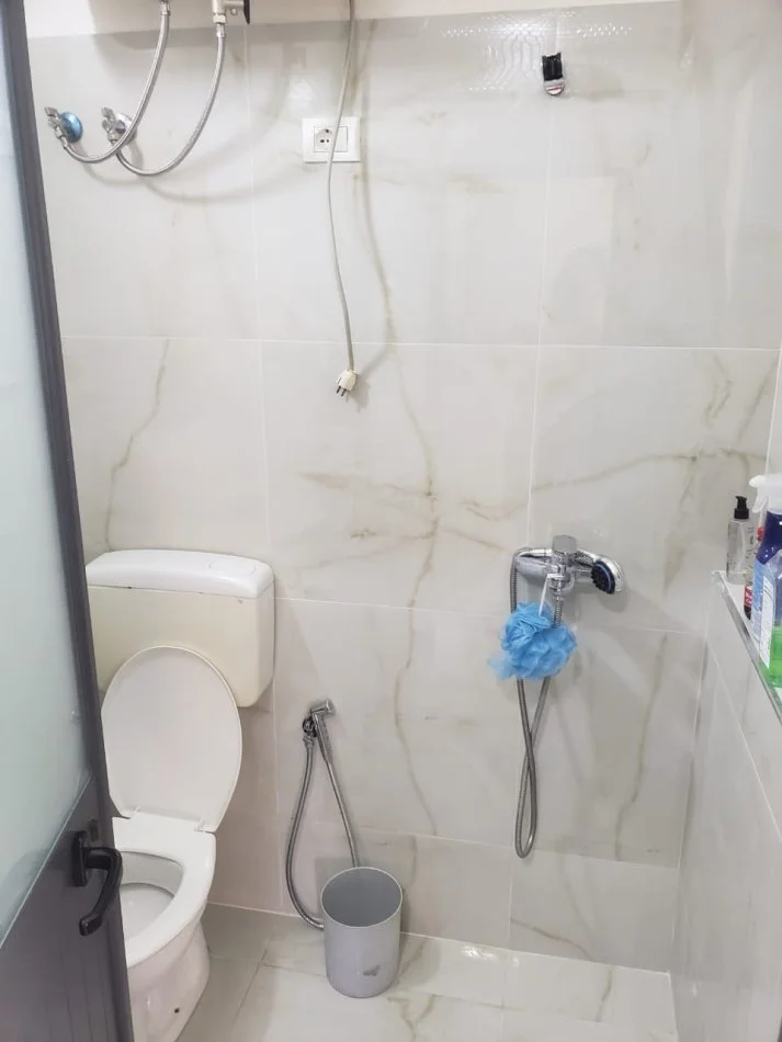 Tirane, Garsoniere me qira  Kati 1, 43 m² 290 € (Ali Visha)