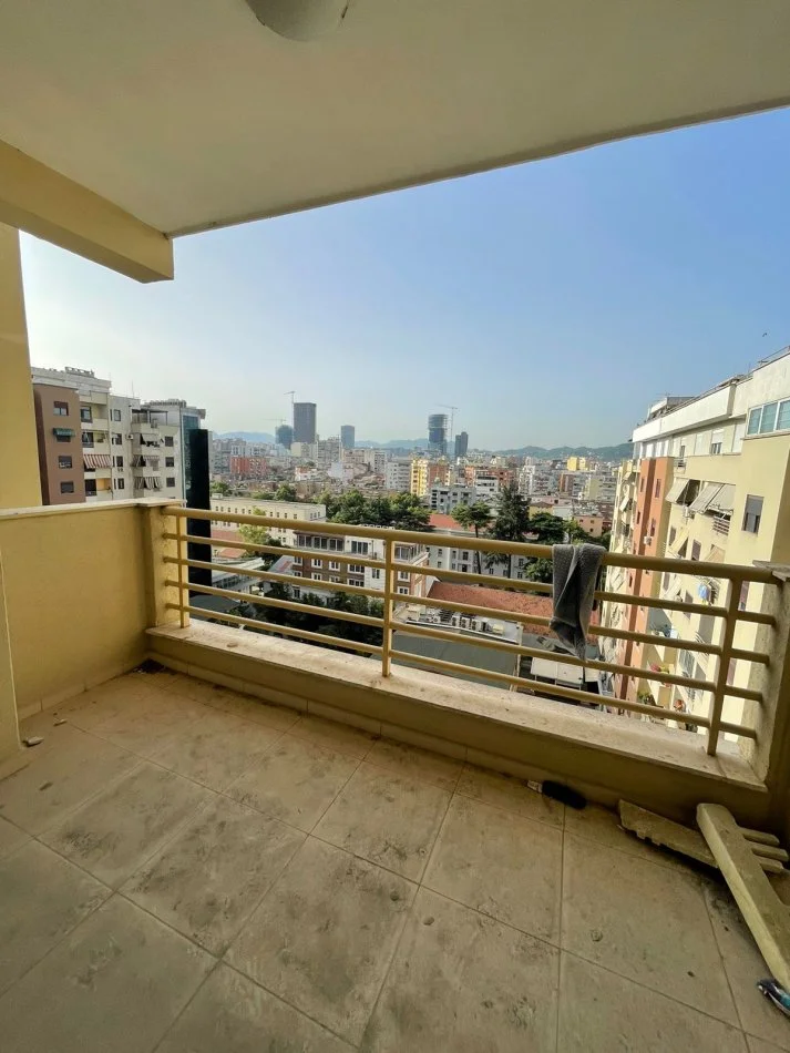 Tirane, jepet me qera apartament 1+1 Kati 10, 77 m² 400 € (Kompleksi Panorama)