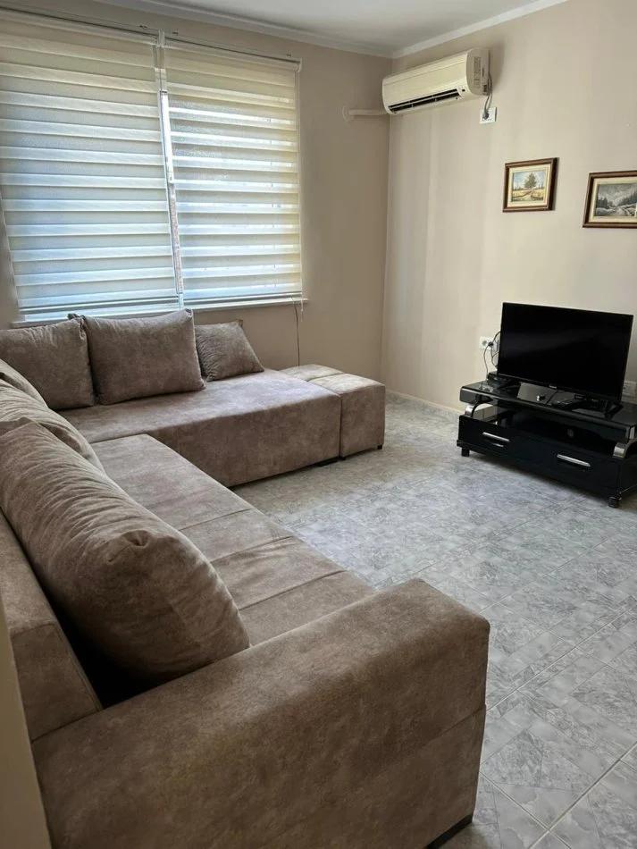 Apartament 1+1 për Qira, tek Rruga e Kavajës 500 €!