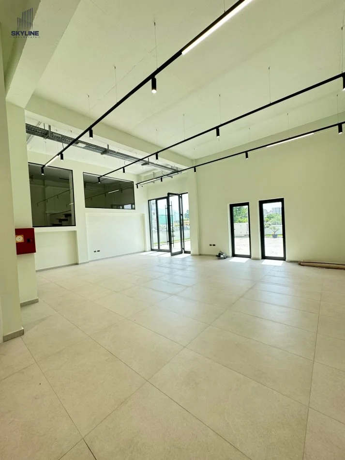 Tirane, jepet me qera magazine Kati 0, 15.000 € (Prane Top Channel)