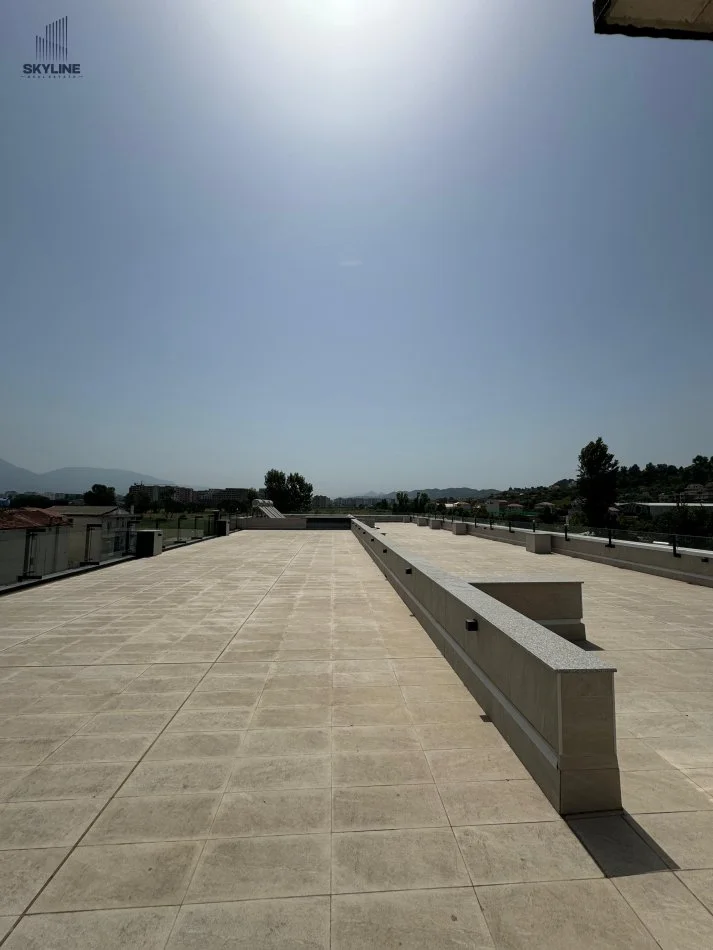 Tirane, jepet me qera magazine Kati 0, 15.000 € (Prane Top Channel)