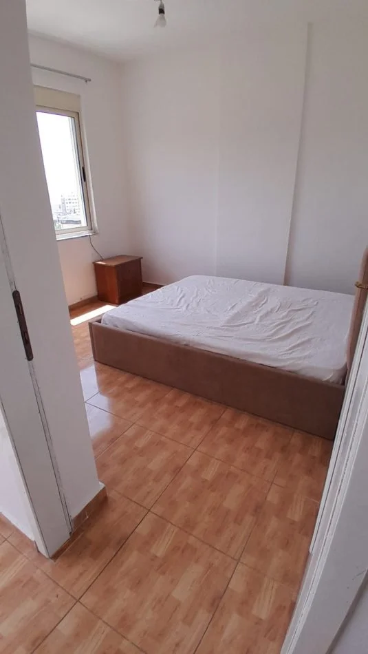 Tirane, Apartament 3+1 per shitje  Kati 4, 114 m² 100.000 € (FRESK)