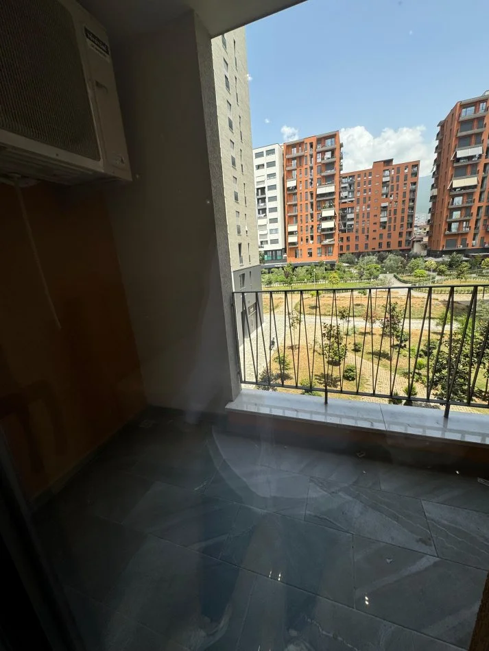 Tirane, jepet me qera apartament 1+1 Kati 2, 64 m² 500 € (Oxhaku)