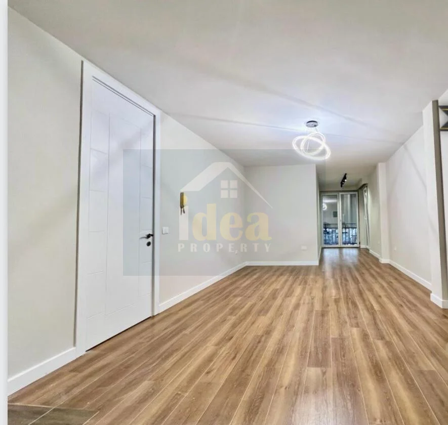 Tirane, jepet me qera zyre Kati 11, 120 m² 1.200 € (Lidhja e Prizrenit)