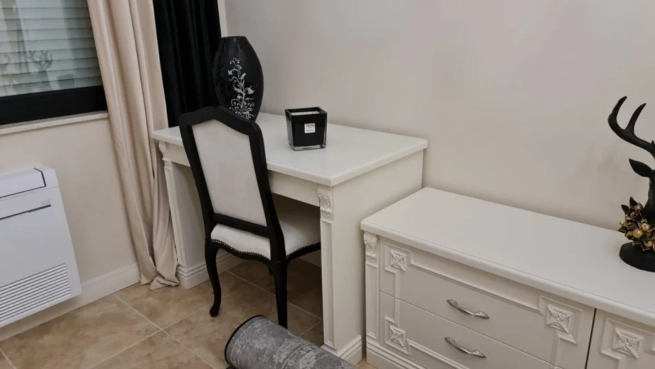 Tirane, Apartament 2+1 me qira  Kati 13, 125 m² 1.000 €