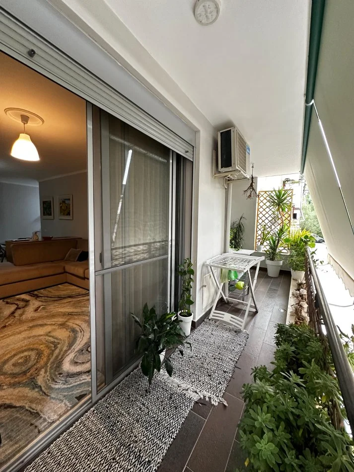 Tirane, jap me qera apartament 2+1 Kati 2, 96 m² 800 € (Liqeni i Thate)