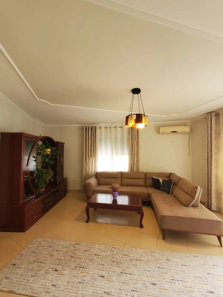 Tirane, shes apartament 2+1 Kati 2, 103 m² 130.000 € (Fresk)