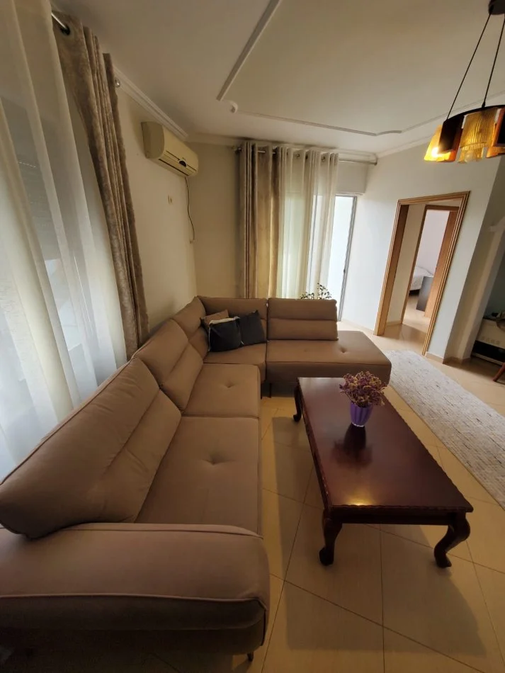 Tirane, shitet apartament 2+1 Kati 2, 103 m² 130.000 € (Fresku)