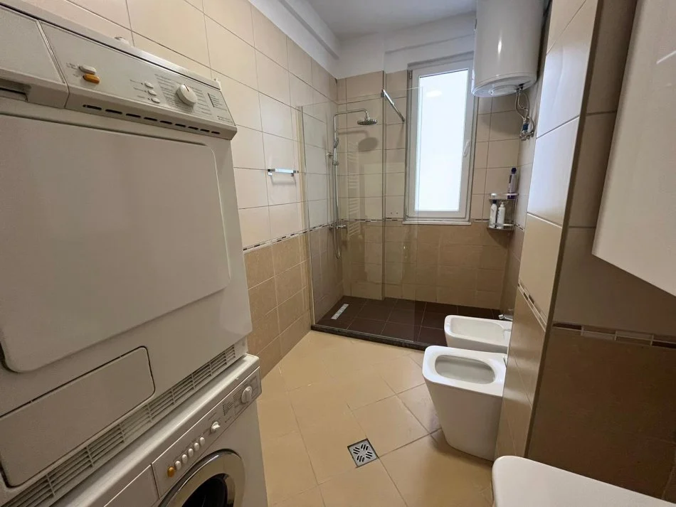 Tirane, shitet apartament 2+1 Kati 4, 112 m² 257.000 € (Kompleksi Kika 2, Komuna e Parisit)