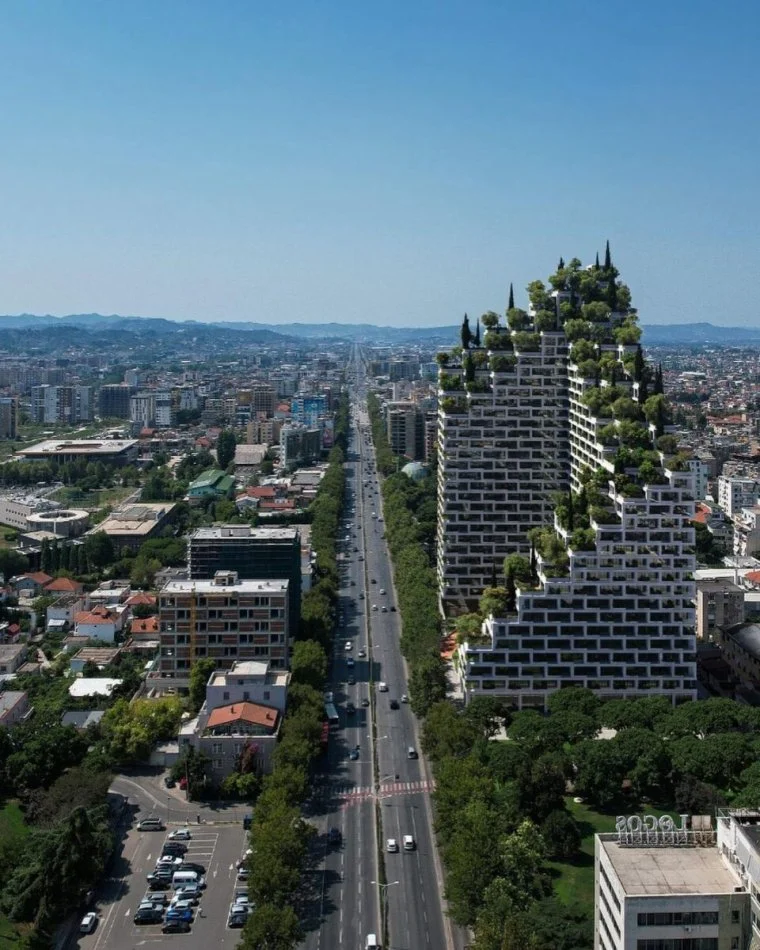 Tirane, shitet apartament 1+1 Kati 13, 75 m²