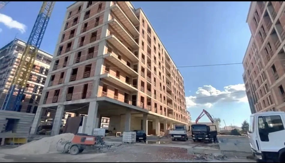 Tirane, shitet apartament 2+1 Kati 4, 87 m² 96.000 € (Casa Italia)