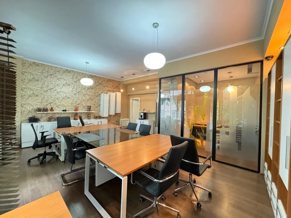 Ambient Biznesi me Qira tek Ish Ekspozita,1500€/muaj i Diskutueshëm!