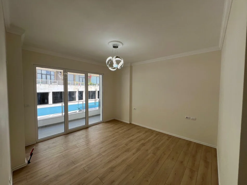 Tirane, shes apartament 3+1+Ballkon Kati 3, 145 m² 230.000 € (KOPSHTI ZOOLOGJIK)