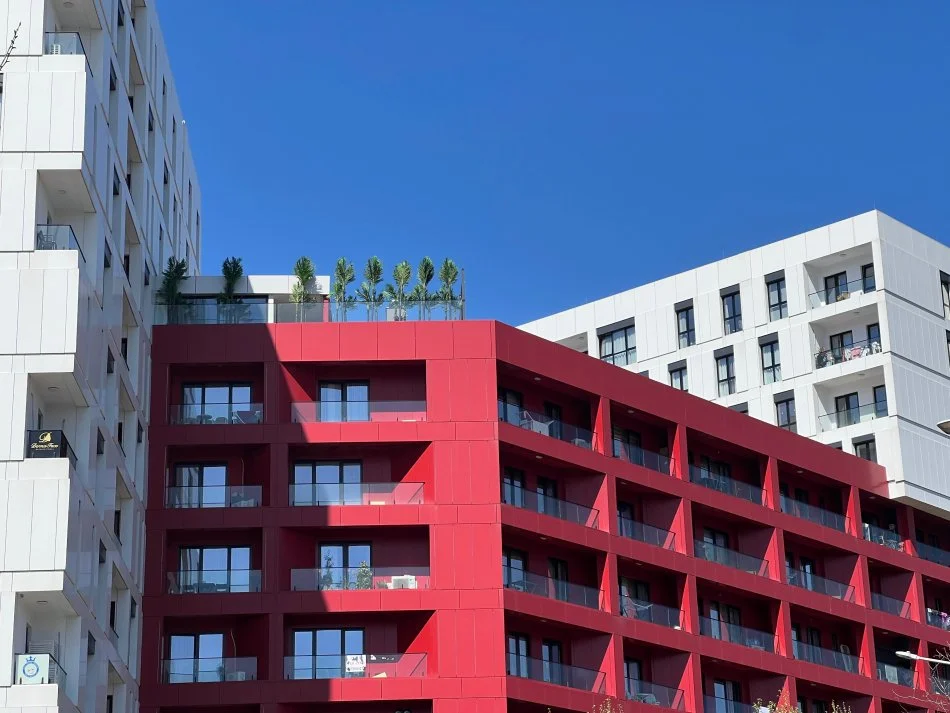 Tirane, jepet me qera zyre Kati 7, 116 m² 450 € (Farmacia 10)