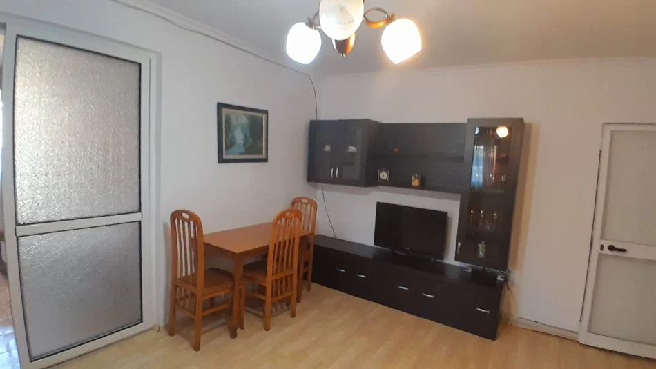 Tirane, Apartament 1+1 me qira tek Rruga Elbasanit 39 000 Leke