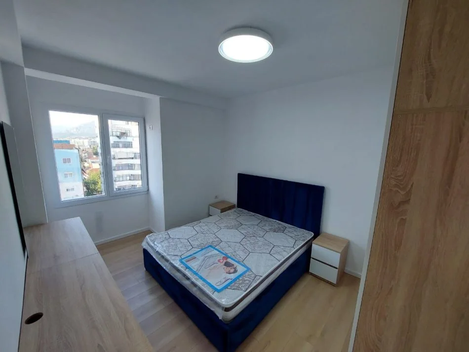 Tirane, jepet me qera apartament 2+1 Kati 4, 80 m² 650 € (RRUGA DRITAN HOXHA)