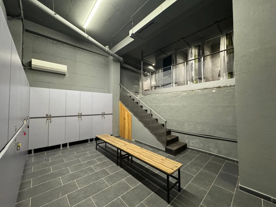 Ambient biznesi për qira ,750 m2, tek Rruga e Elbasanit!