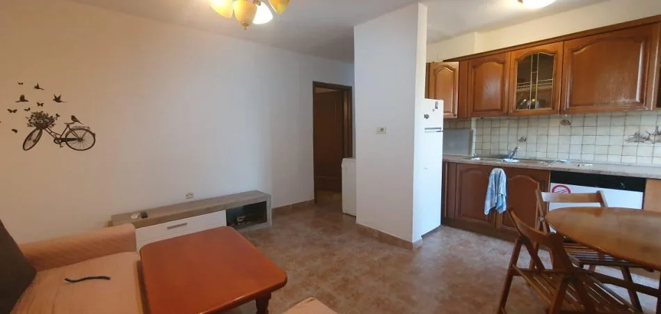 Tirane, jepet me qera apartament 2+1+Ballkon Kati 3, 75 m² 400 € (Hoxha Tahsim)