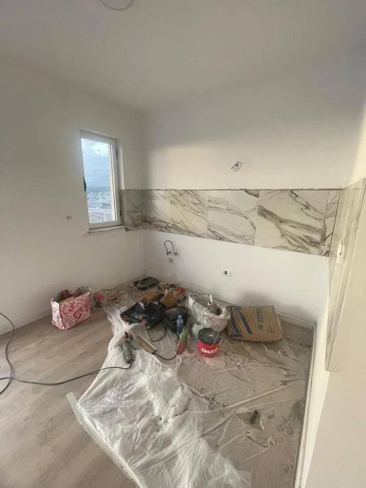 Tirane, shitet apartament+verande | Penthouse 1+1+Ballkon Kati 5, 60 m² (Rruga Aleksander Moisiu)