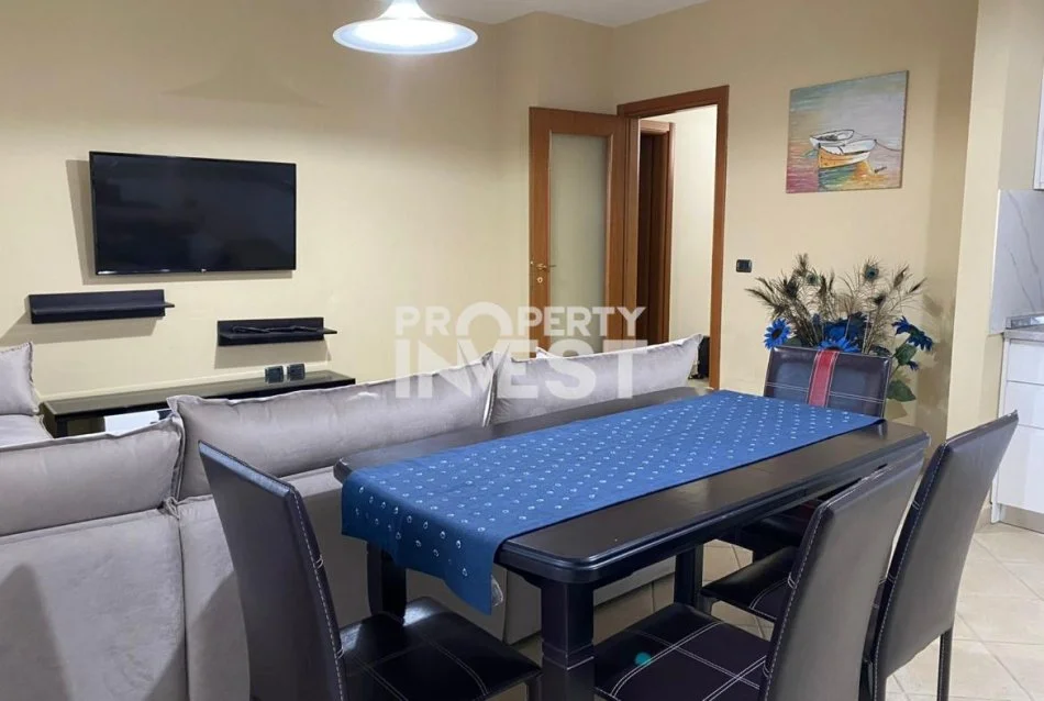 Tirane, jepet me qera apartament 2+1 Kati 10, 113 m² 900 € (9 Kateshet)