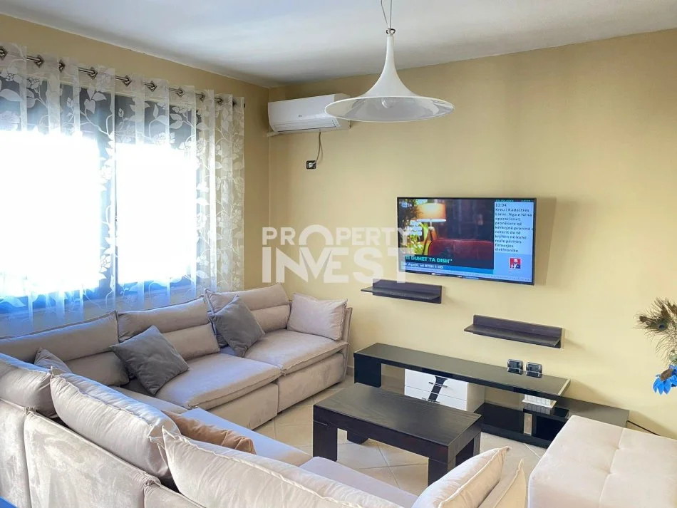 Tirane, jepet me qera apartament 2+1 Kati 10, 114 m² 900 € (9 kateshet)