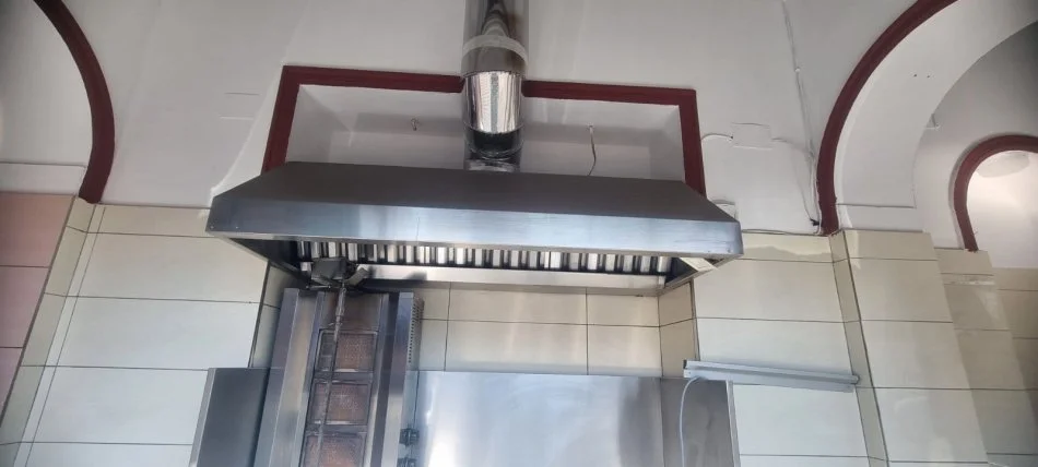 Tirane, Shiten pajisje restoranti