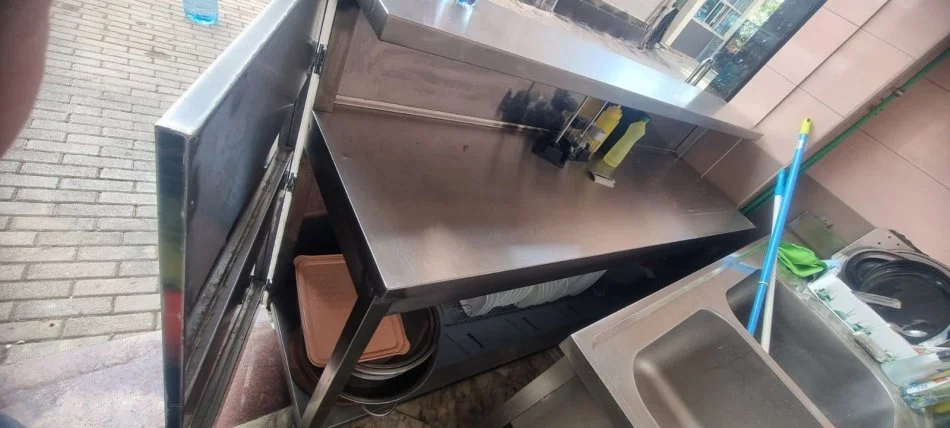 Tirane, Shiten pajisje restoranti