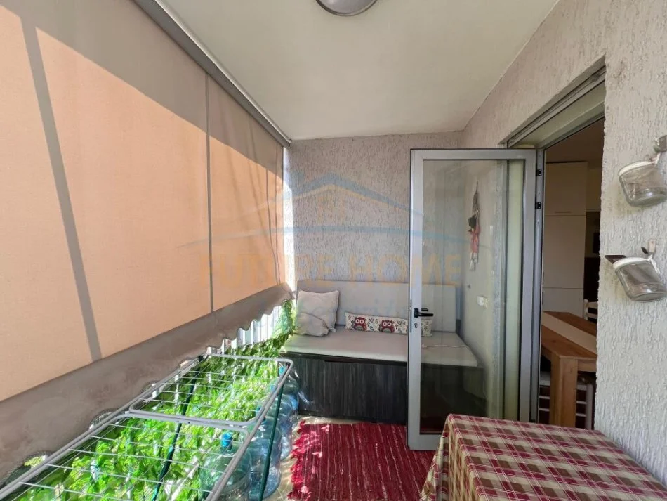 Tirane, shitet apartament 2+1 Kati 4, 95 m² 170.000 € (Rruga Kavajes)