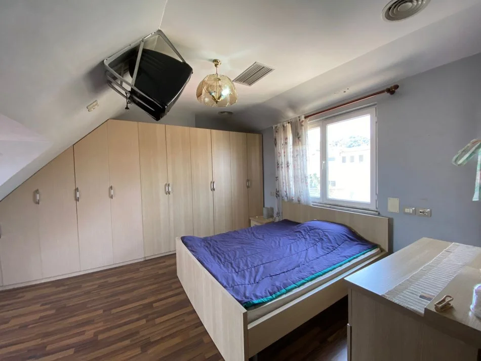 Tirane, shitet apartament 4+1+Aneks+Ballkon Kati 4, 220 m² 323000 € (Rruga Kodra e Diellit)
