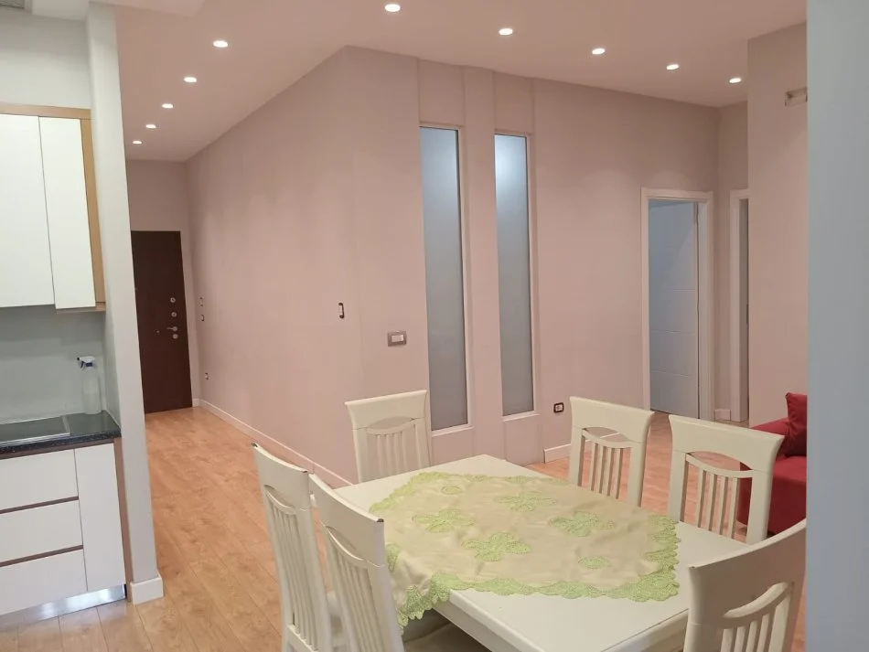 Tirane, shitet apartament 3+1+Ballkon Kati 9, 120 m² 150.000 € (Astir)