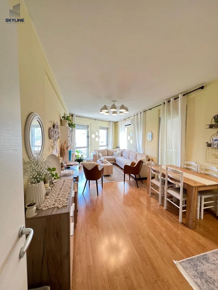 Tirane, shitet apartament 2+1 Kati 2, 95 m² 170.000 € (Rruga Stavri Themeli)