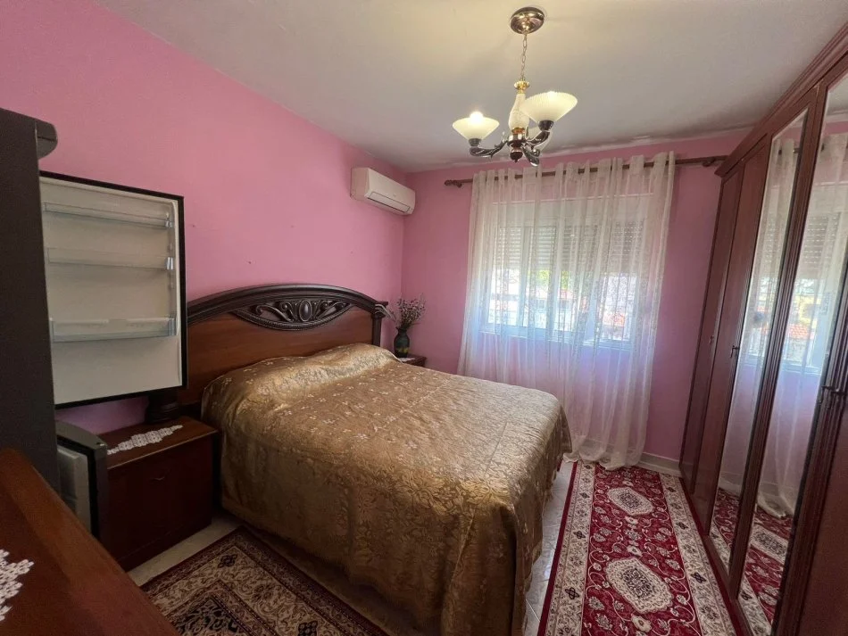 Tirane, shitet apartament 2+1+Aneks+Ballkon Kati 4, 75 m² 140.000 € (Ish Parku)
