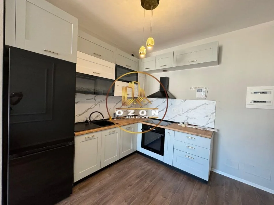 Apartament modern 1+1 për qira tek Tirana Garden Building, Rruga e Kavajës 800 €!