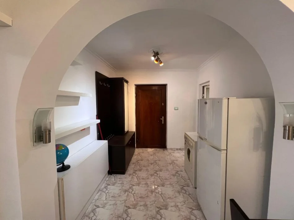 Tirane, shitet apartament 1+1 Kati 3, 50 m² 88.000 € (HOXHA TASIM)
